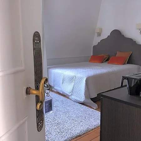 Bed & Breakfast Bulles De Loire 4*