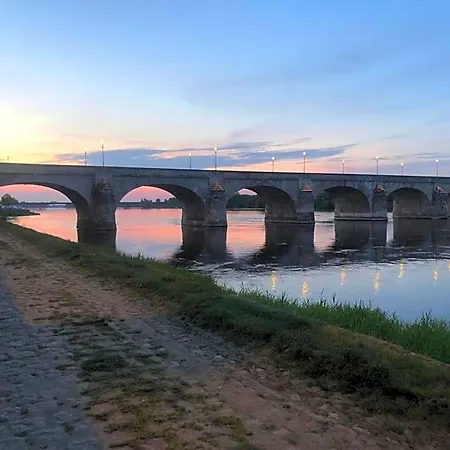 Bed & Breakfast Bulles De Loire 4*
